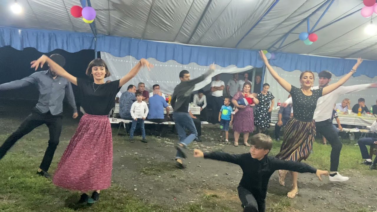 Новая Аварская Лезгинка 2021 Avar Dance Group Lezginka Balaken
