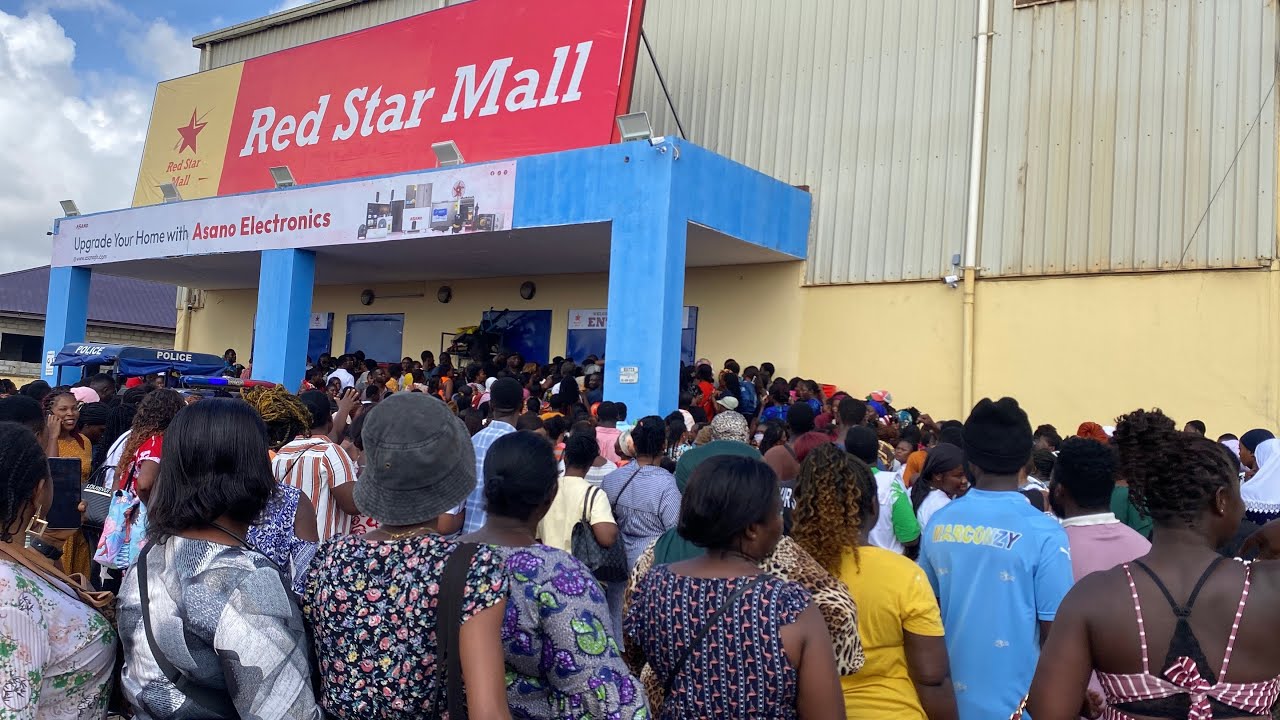 Наконец-то открылся новый китайский торговый центр Takoradi — Red Star Mall. Посмотрите, что полу...