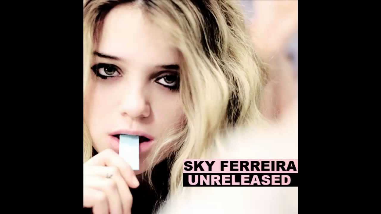 Sky Ferreira - Paper Doll