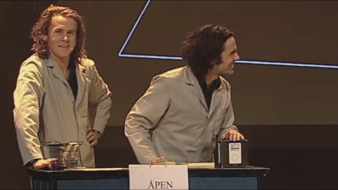 Ylvis sells iPod (English subs)