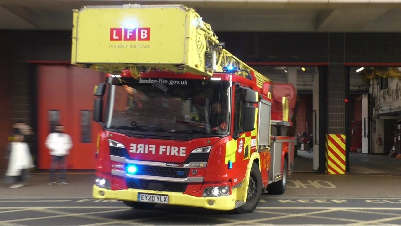 [Collection] Unmarked Police cars, Fire Brigade and Ambulances Responding in London