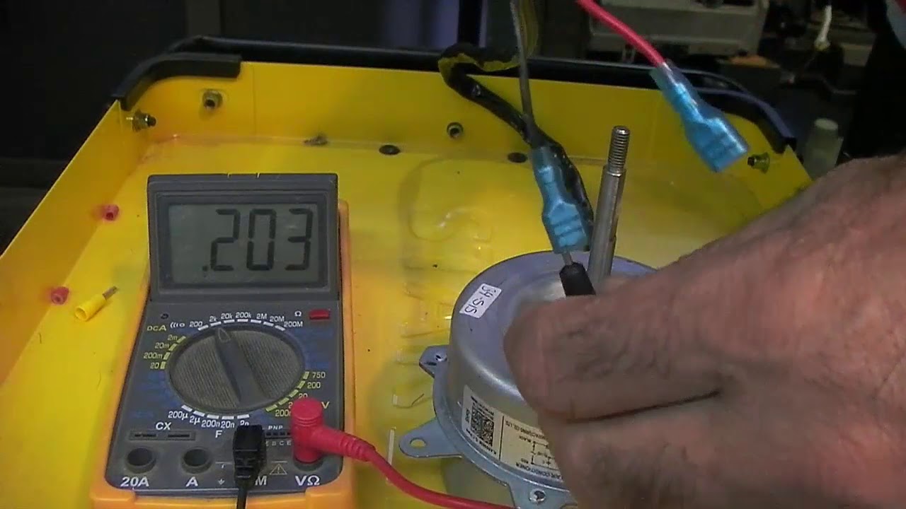 Testeo motor forzador unidad condensador split