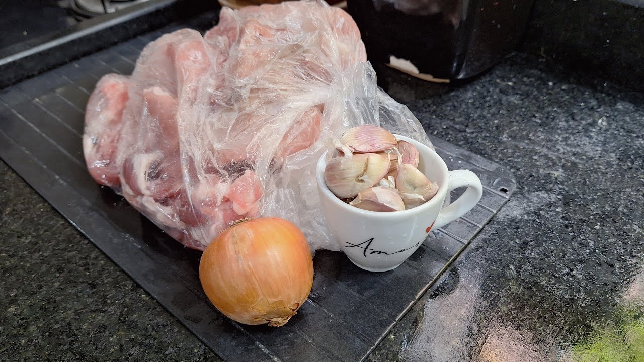 PERNIL É A MISTURA DE HOJE,  VAMOS FAZER NOSSO ALMOÇO!
