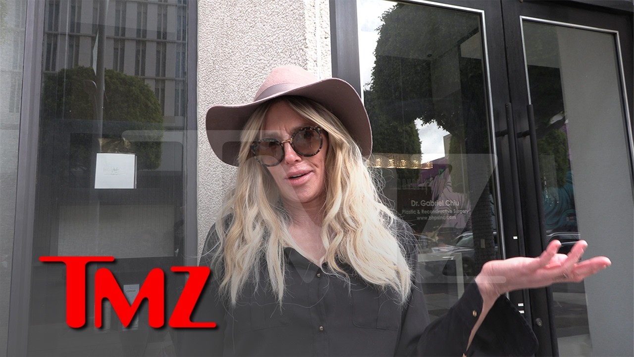 Brandi Glanville Says Breast Implants Caused Face Parasite | TMZ