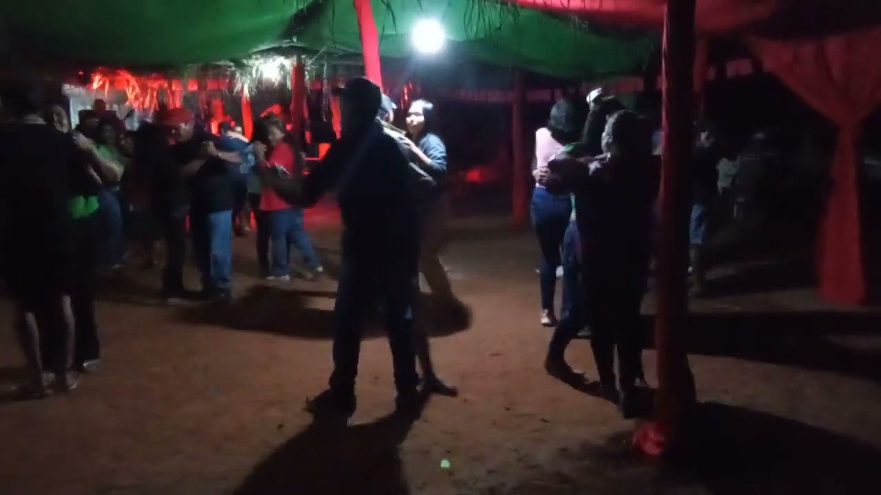 Saideira da festa de São Sebastião com o grupo Chamamezeiro ....      2°festança