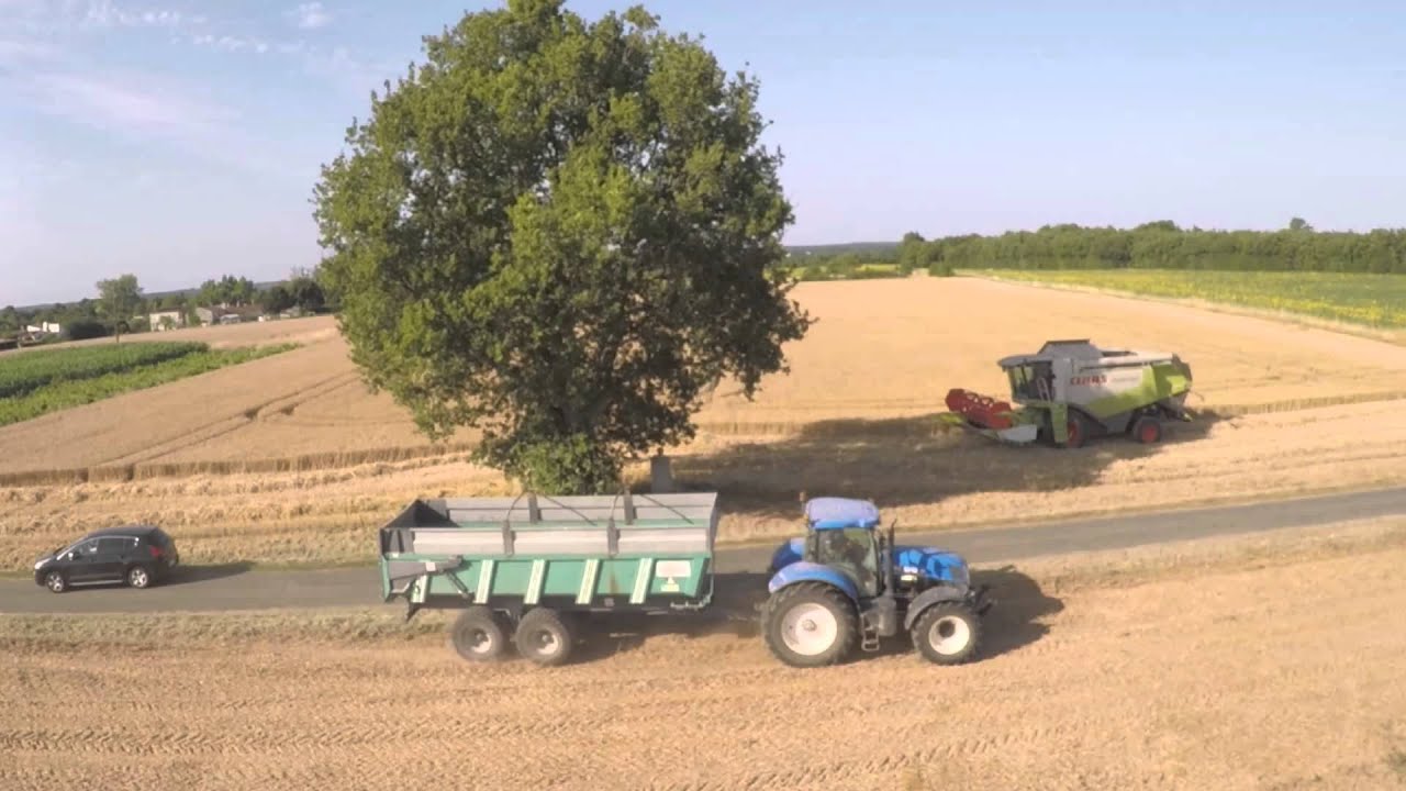 [GOPRO] Moisson 2015/ Harvest 2015 Claas Lexion 520 et C540 (DJI Phantom 2)