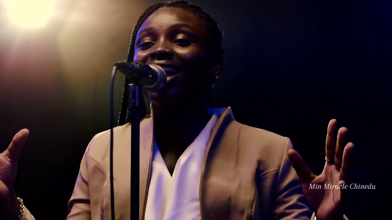 ULUNGILE (Cover) by Miracle Chinedu@SINACHTV