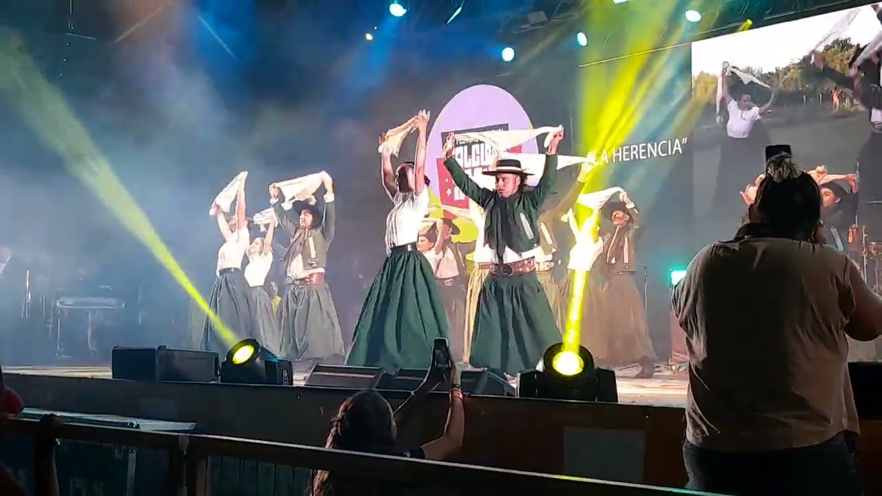 FESTIVAL NACIONAL DE FOLKLORE EN EL AGUA 58 edición ESCUELA MUNICIPAL DE FOLKLORE parte 1