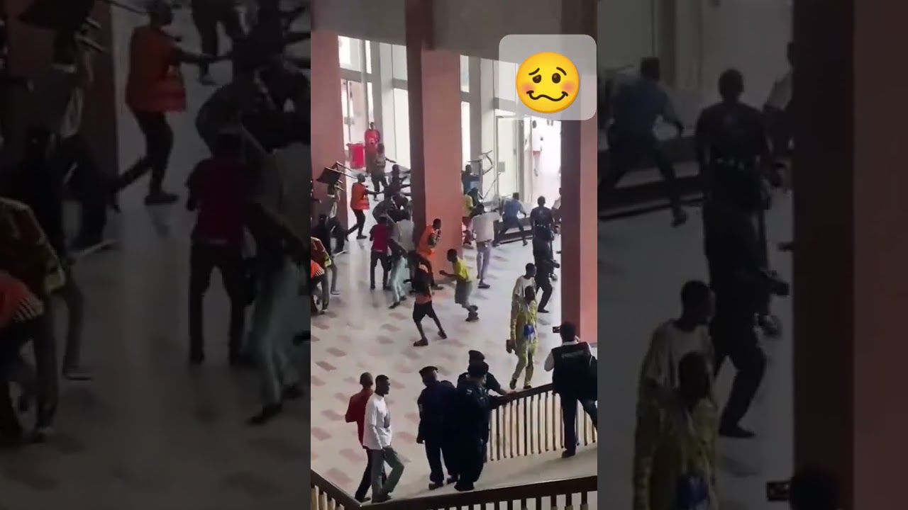 RDC- Insolite : kuluna na Palais du peuple ! heuuu 😭💔🧐 Abonne-toi 👇