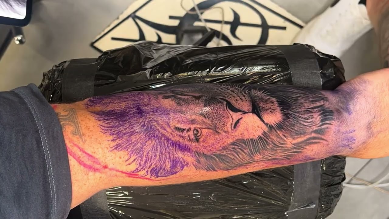Lion Tattoo Time Lapse - Chrissy Lee