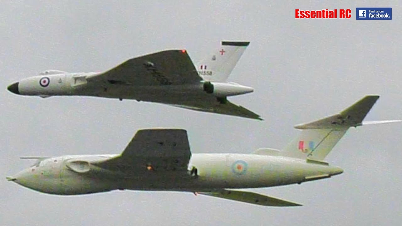 LARGEST RC Avro Vulcan & Victor Bomber turbine jets FLY TOGETHER