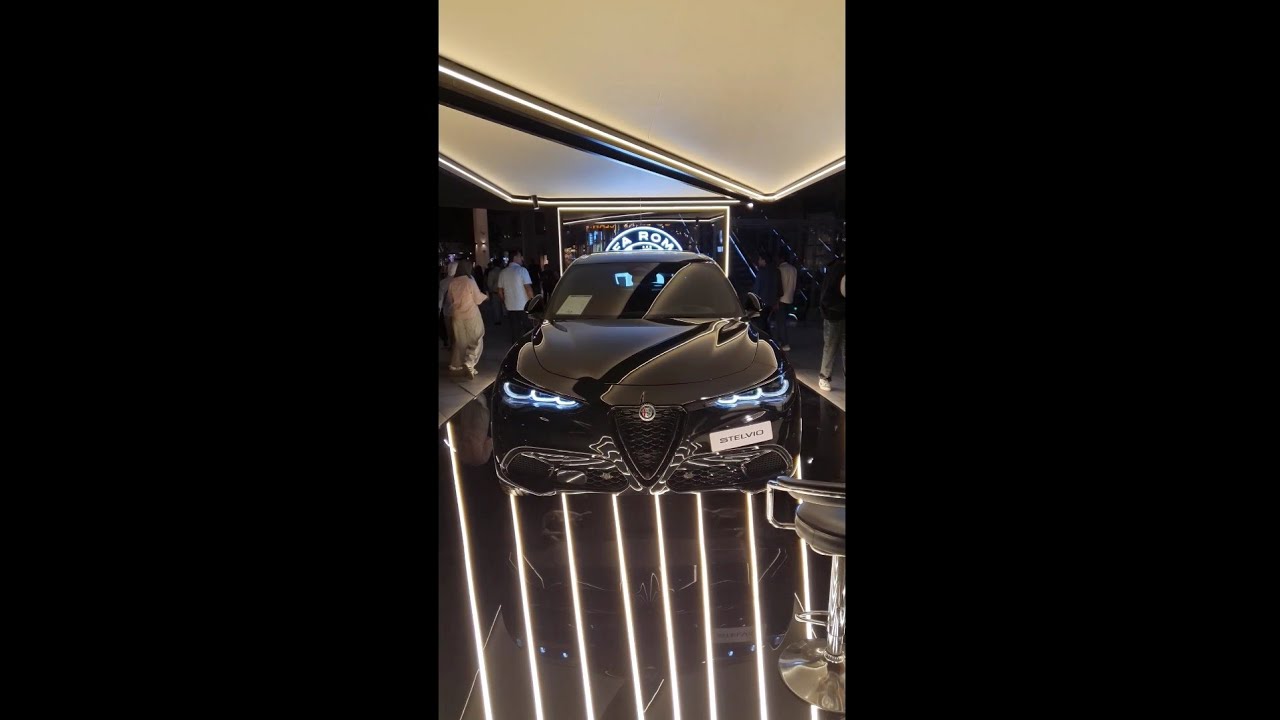 الفا روميو ستيلفيو فيلوتشي | 2025 Alfa Romeo Stelvio Veloce