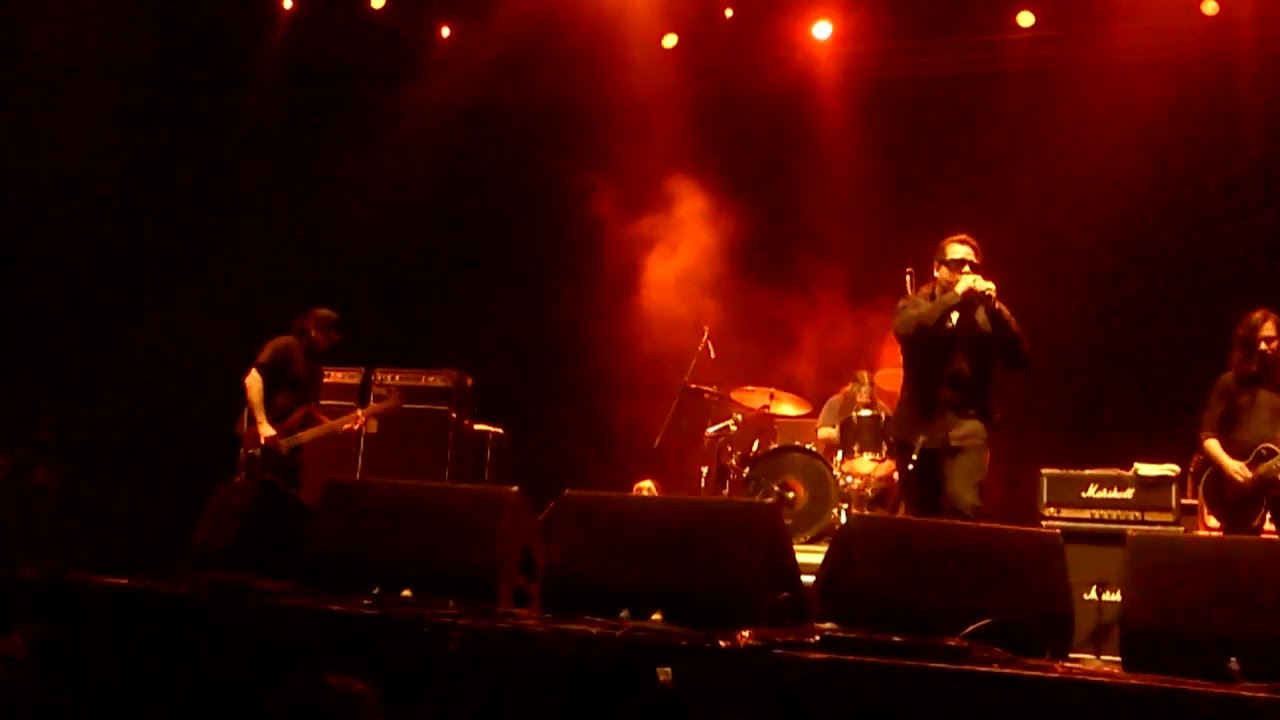Kyuss Lives! - Green Machine (Cover) live The Metal Fest, Chile 2012
