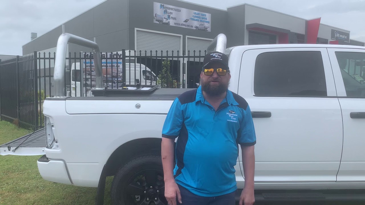 RAM BOX LADDER RACK