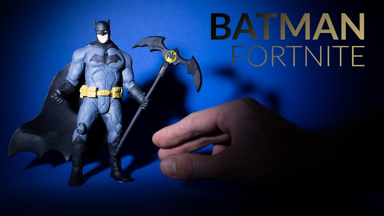 Building BATMAN with CLAY (Fortnite Battle Royale – Comic Book Outfit)