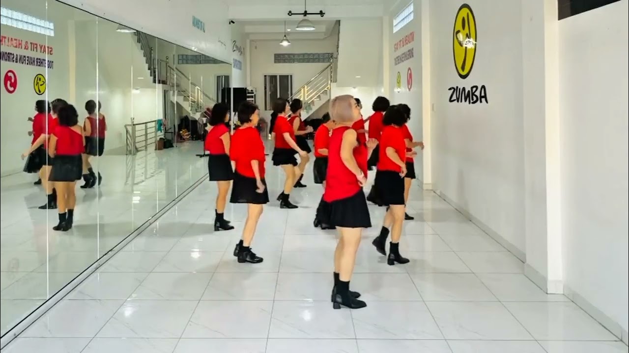 Tina Tequila Line Dance Demo by SIANTAR DANCE CLUB Siantar Studioi