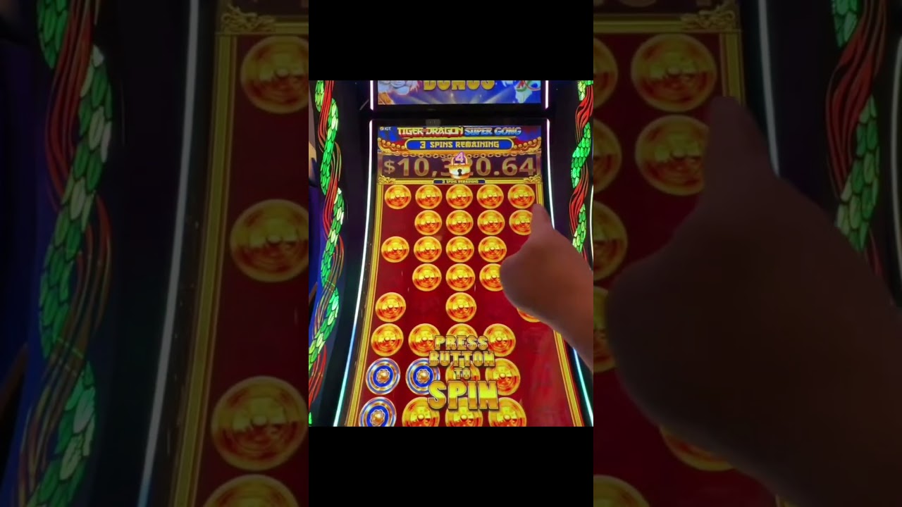 We Got The Super Bonus!!! shorts #lasvegas #casino #gambling #slots #jackpot