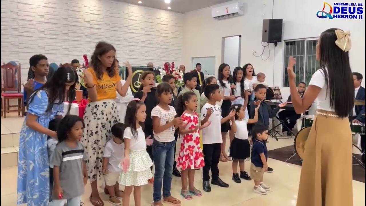 ÉS ADORADO ENTRE NÓS / DEPARTAMENTO INFANTIL 