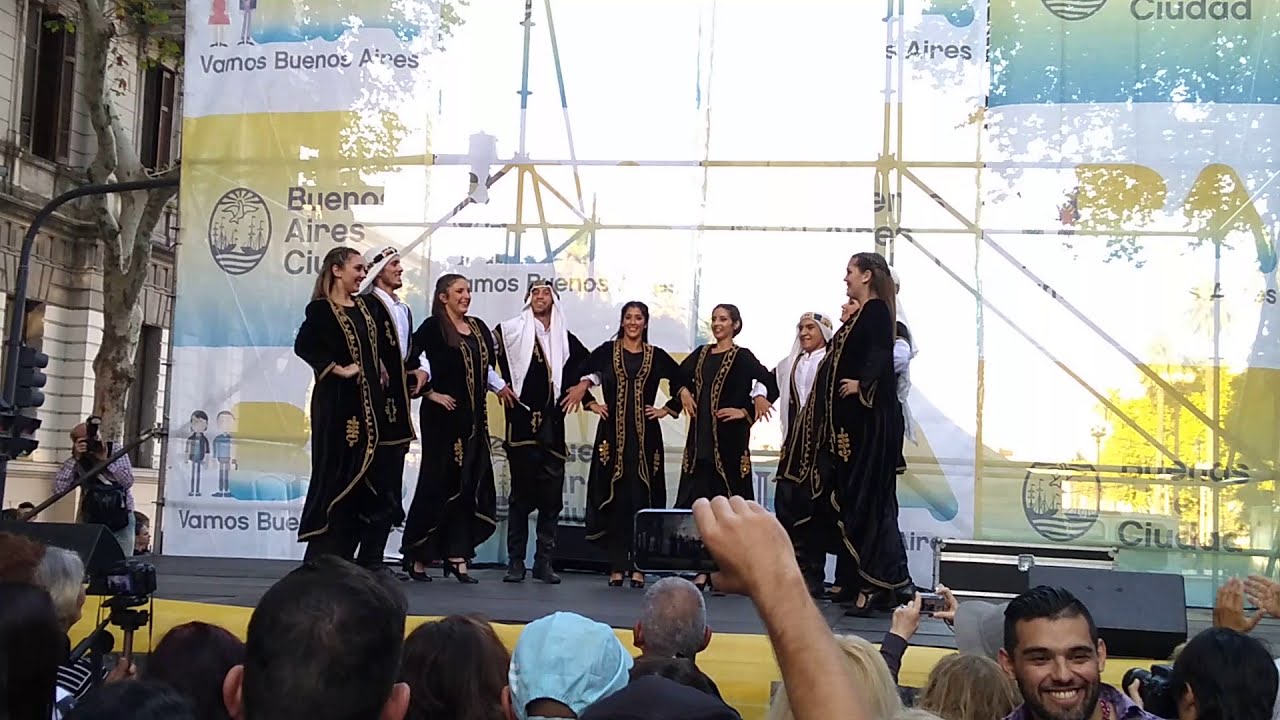 Salaam / Grupo  del Club Social Sirio Libanés de Santa Fe. Danzas Árabes / Celebra Siria.
