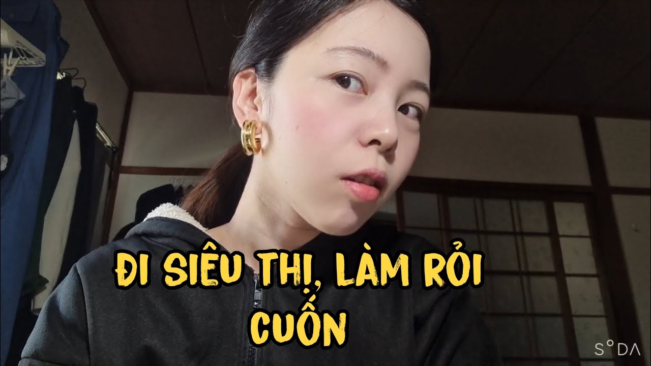 Đi siêu thị mua đồ, lâu lắm mới lại ăn gỏi cuốn 