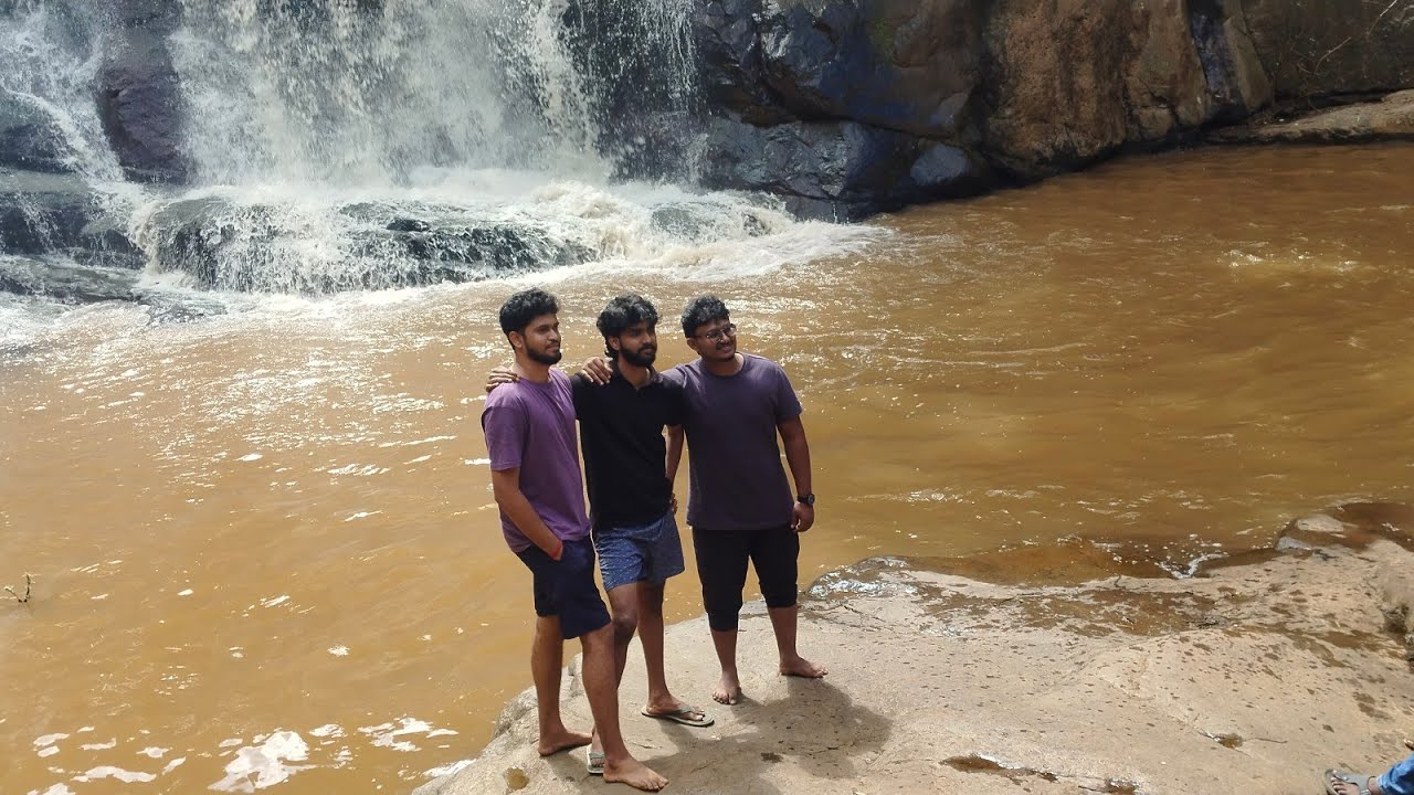 Masinagudi Trip with Bros & Mamas 🏍️🌄 | Waterfalls & Wildlife 🐘🦌| elephant hijack 