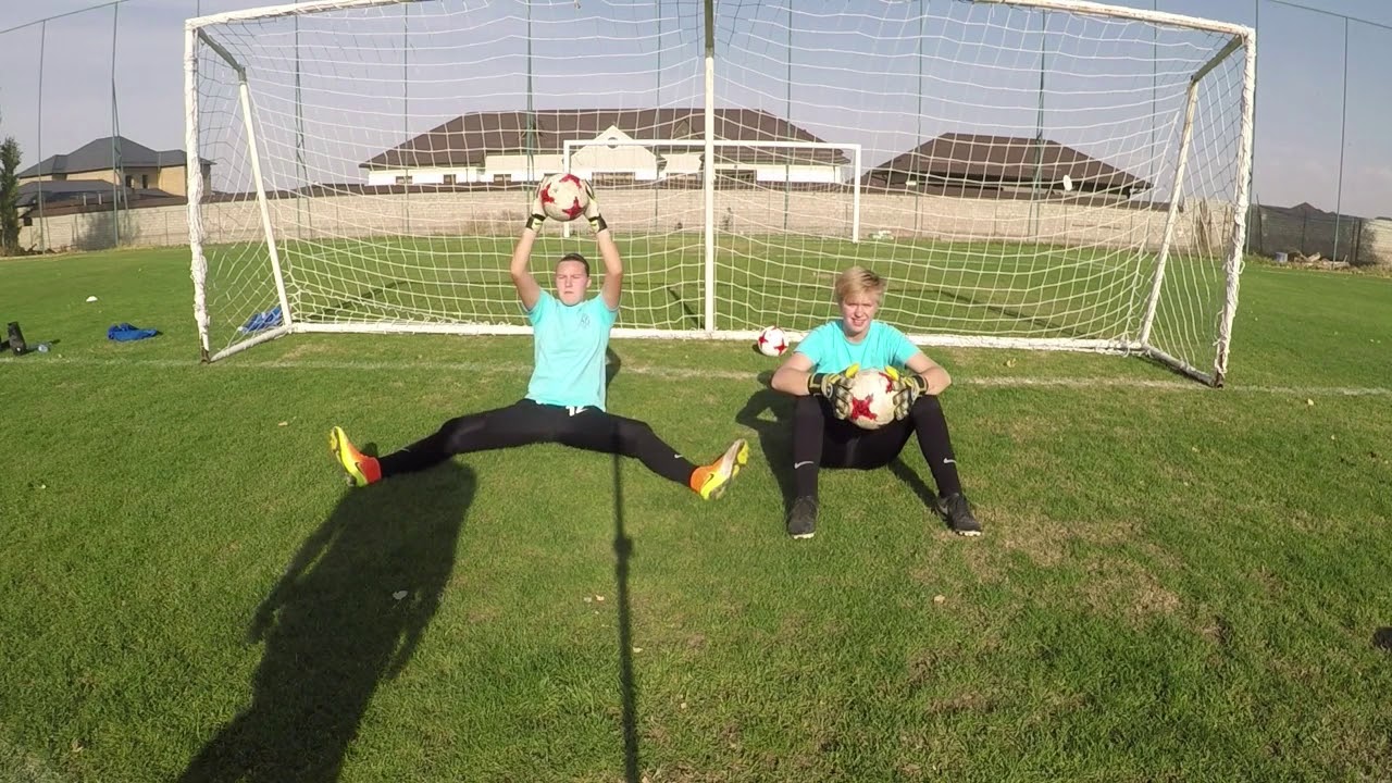 Goalkeeper training WU19