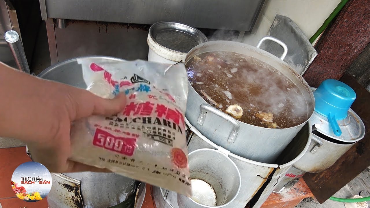 Chóng mặt, buồn nôn sau khi ăn bún, phở có phải do "nhiều mì chính"?