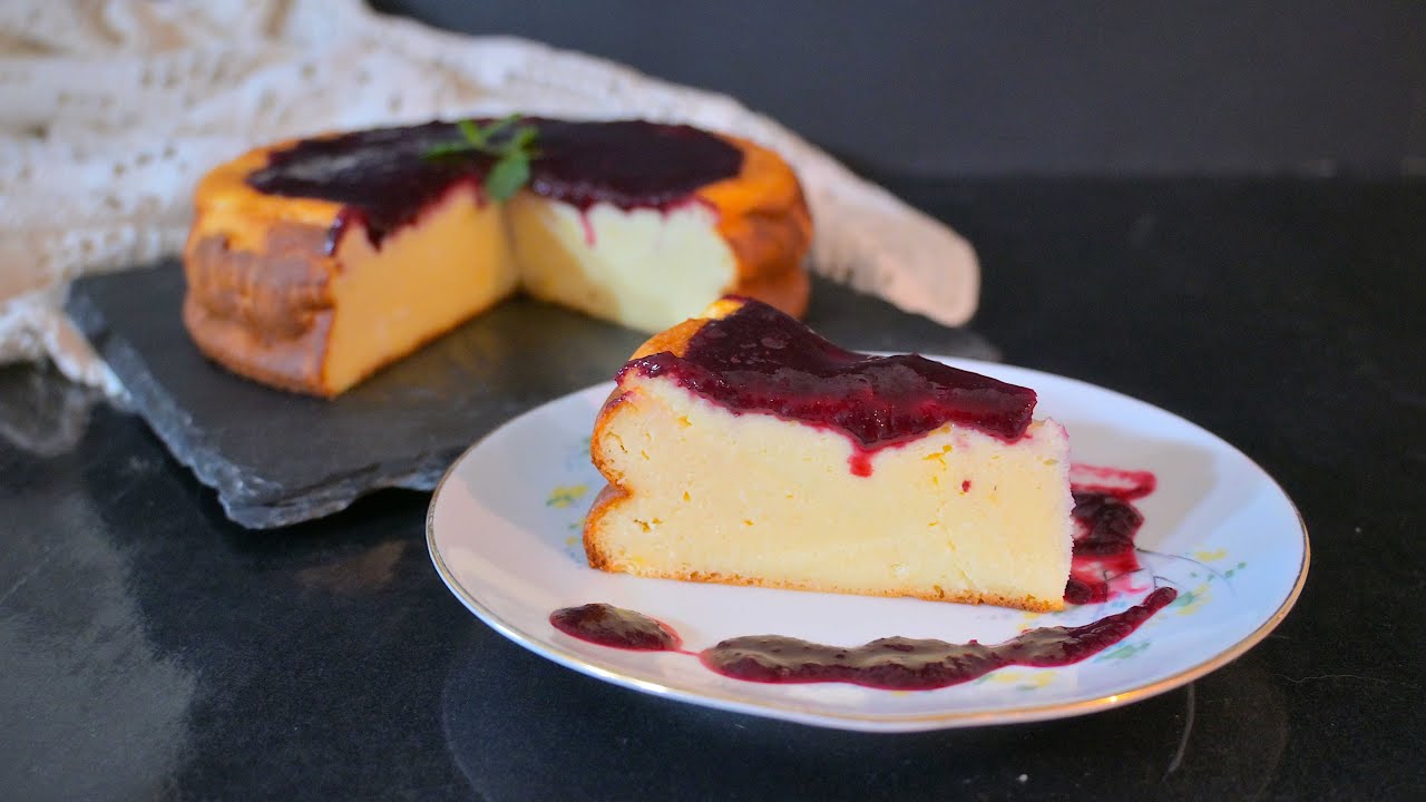Torta cremosa alla ricotta e frutti di bosco | FACILE E GUSTOSA
