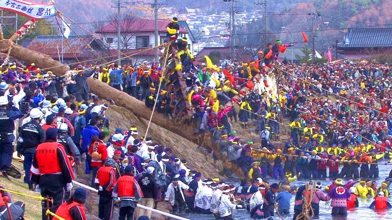 2010年 信州 諏訪の御柱大祭３ 上社本宮三之御柱御柱祭 　山出し 三日目　川越し　Onbashira Festival