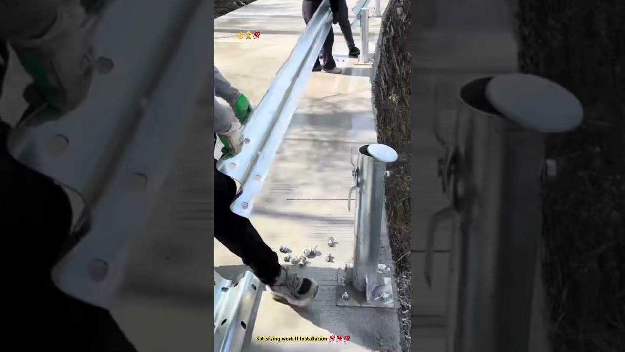 Securing metal guardrails - Assembly fence for highway