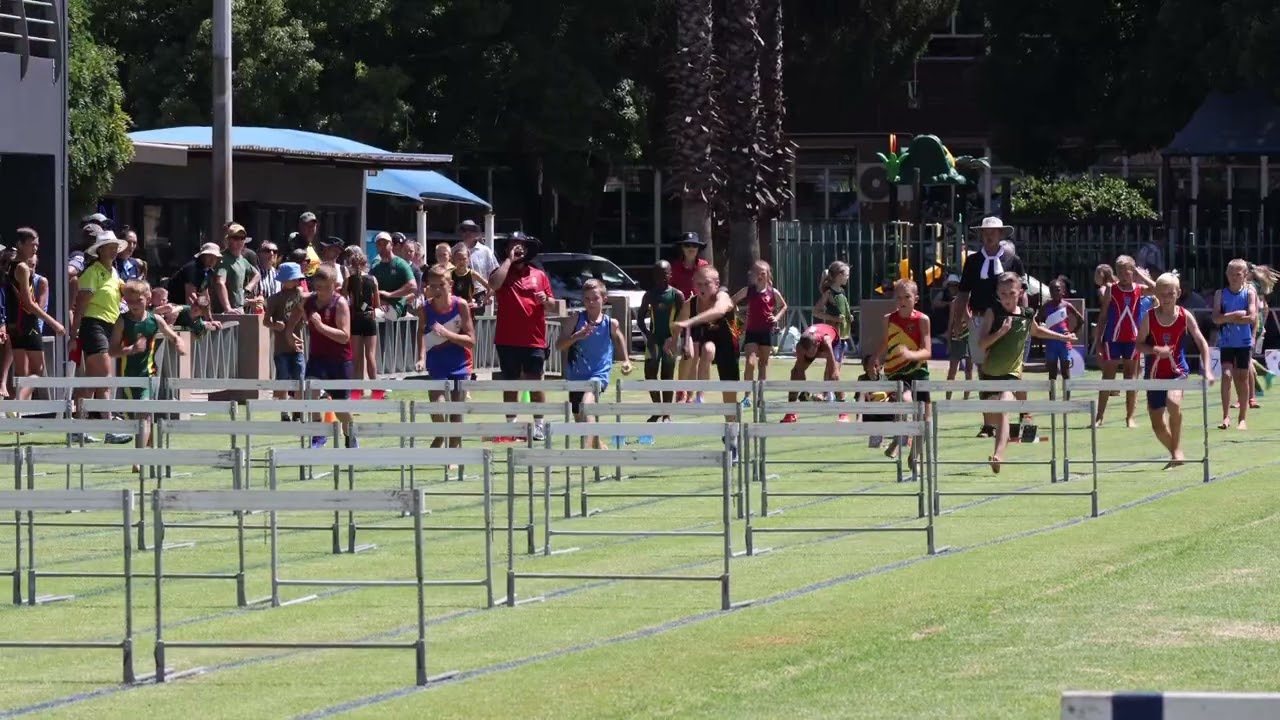 Super 8 Atletiek - Seuns u11 - Hekkies [11.26sek Nuwe Rekord]
