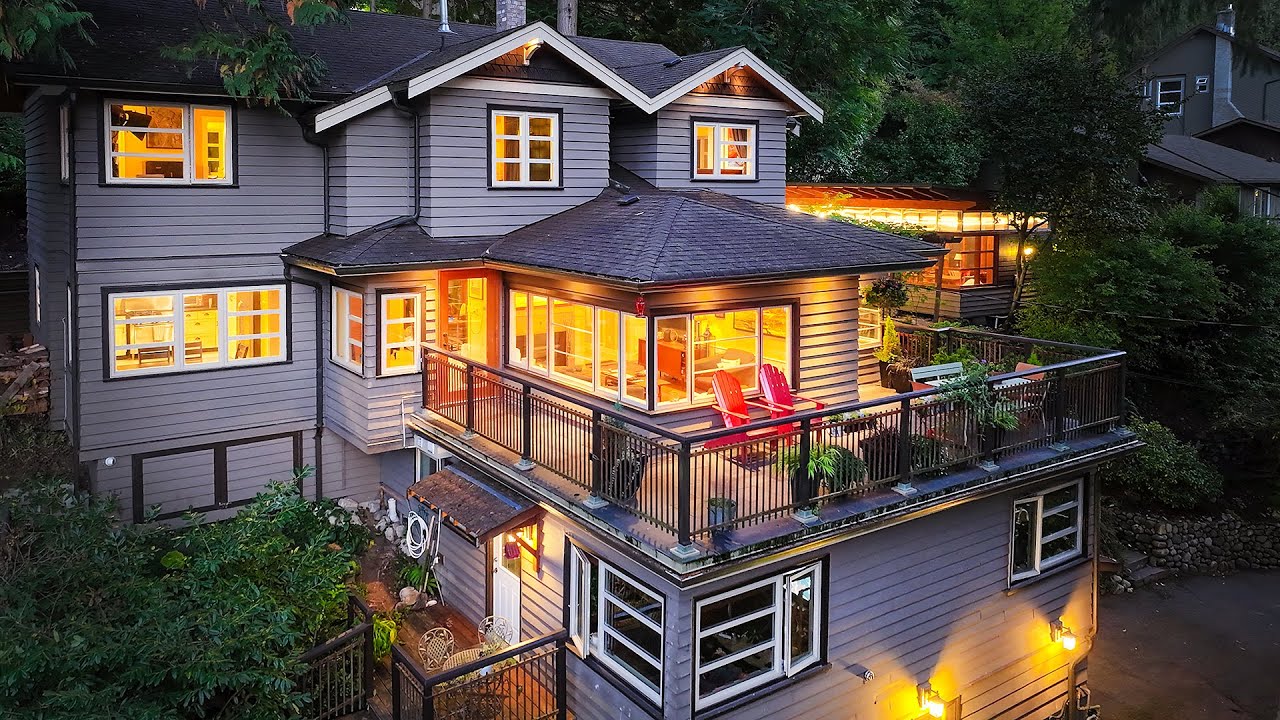 A Serene Family Home in Deep Cove :: 2094 Parkside Lane, North Vancouver