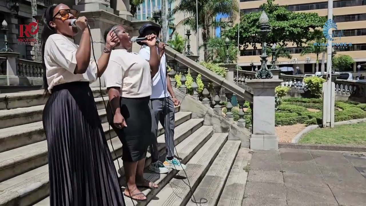 Itende - Sphe Dlamini(liyanganelisa medley)Revival outreach 