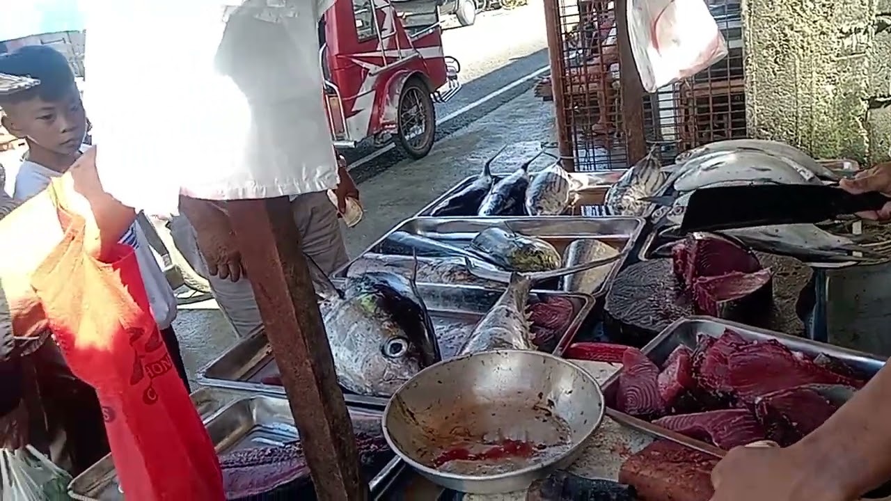 Bumili muna kami Ng isda Bago tumawid sa dagat 