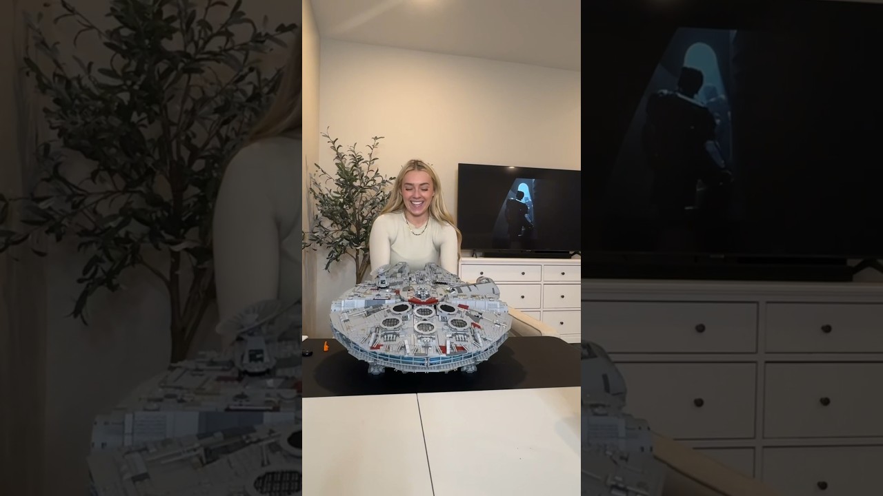 Во второй раз прелесть 😭😭🛸🚀✨🌌 #lego #milleniumfalcon #starwars
