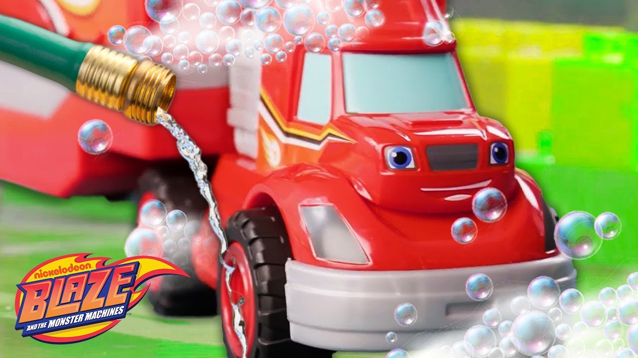 Big Rig Blaze&rsquo;s Toy Car Wash Surprise! | Blaze and the Monster Machines