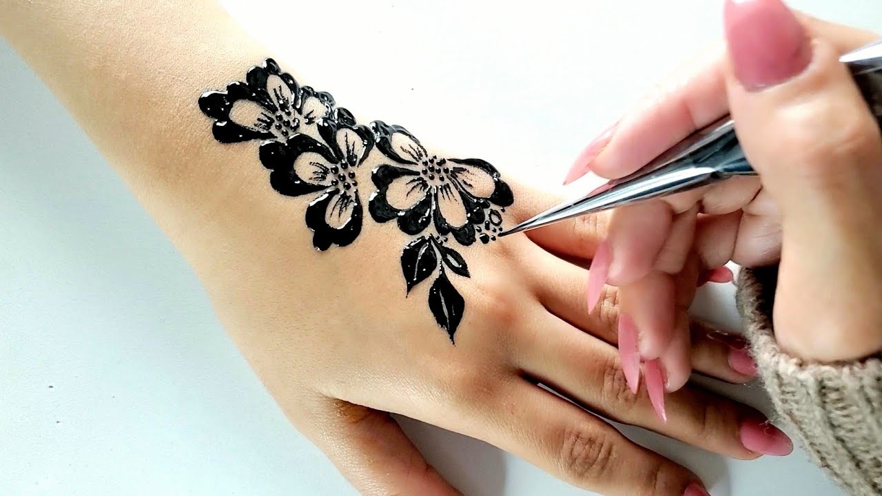 أجمل نقش حناء ورد ناعم وسهل  لليدين لكل للمناسبات الرائعة😍 VERY BEAUTIFUL LATEST FLORAL ARABIC