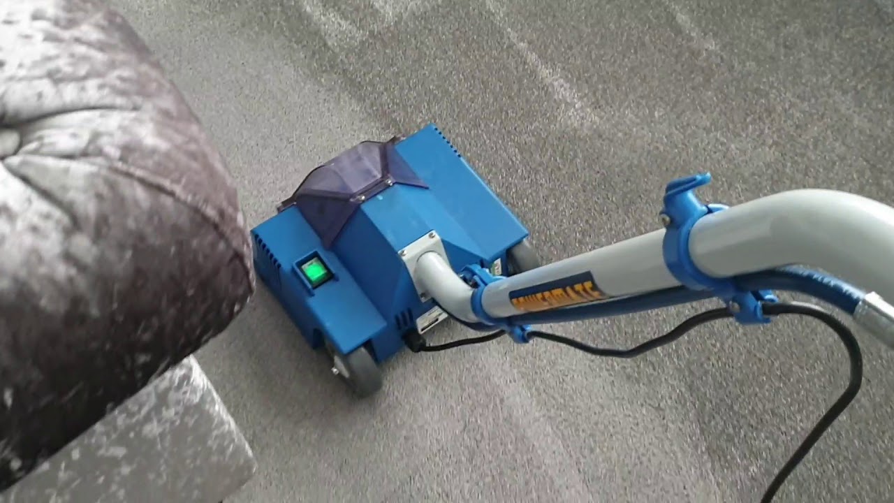 CARPET CLEANING AT HOME - STAIN REMOVAL