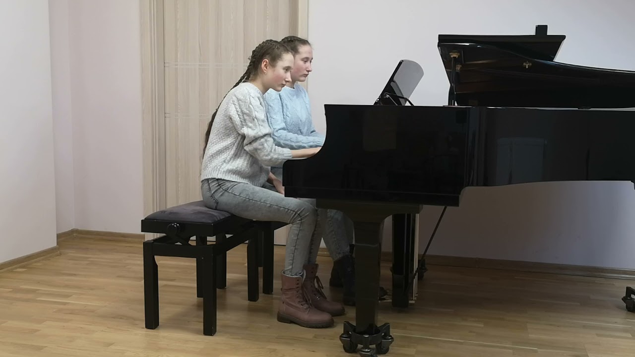 Duet fortepianowy,  Karina Mishchuk, Ewelina Mishchuk, Szkoła Muzyczna I st. w Rymanowie