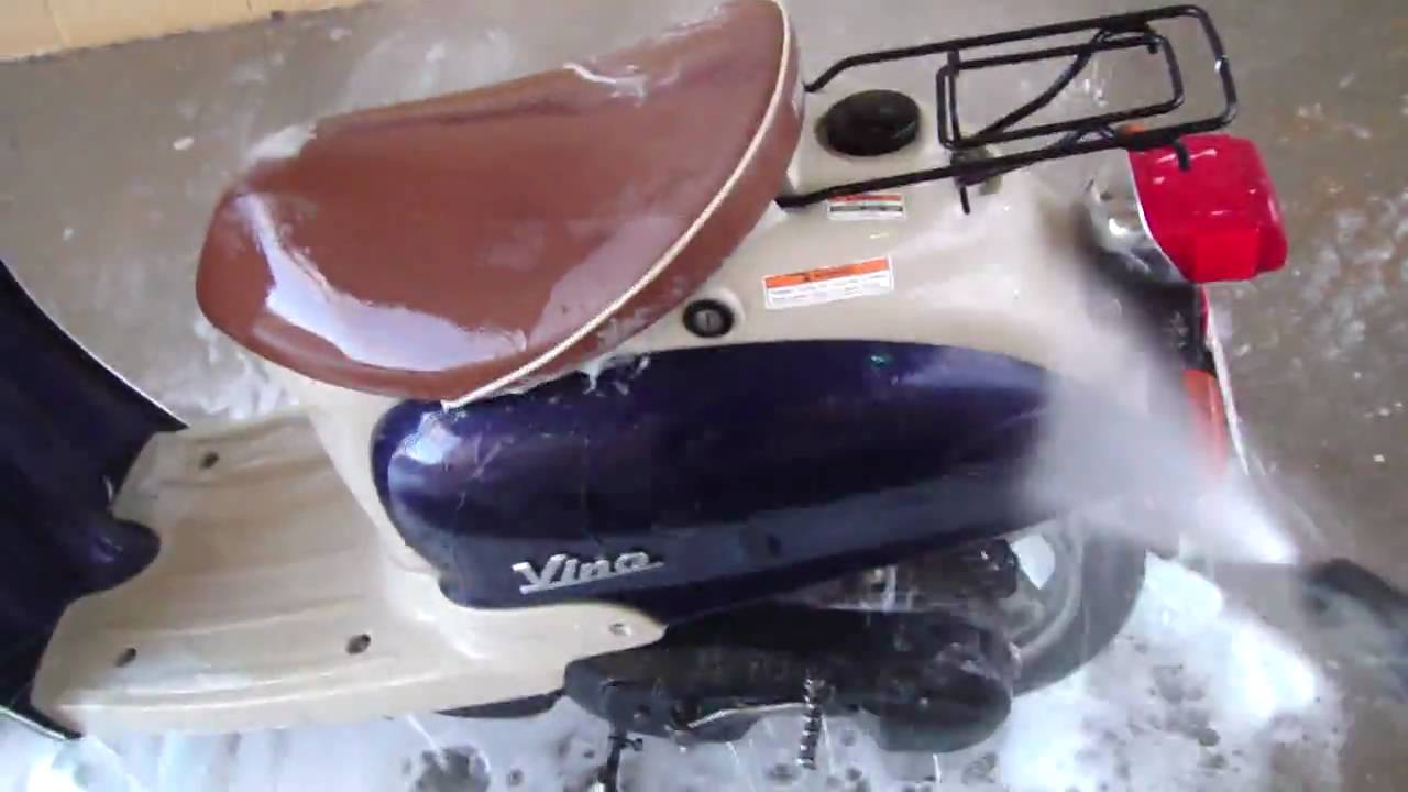 Yamaha Vino at the Car Wash