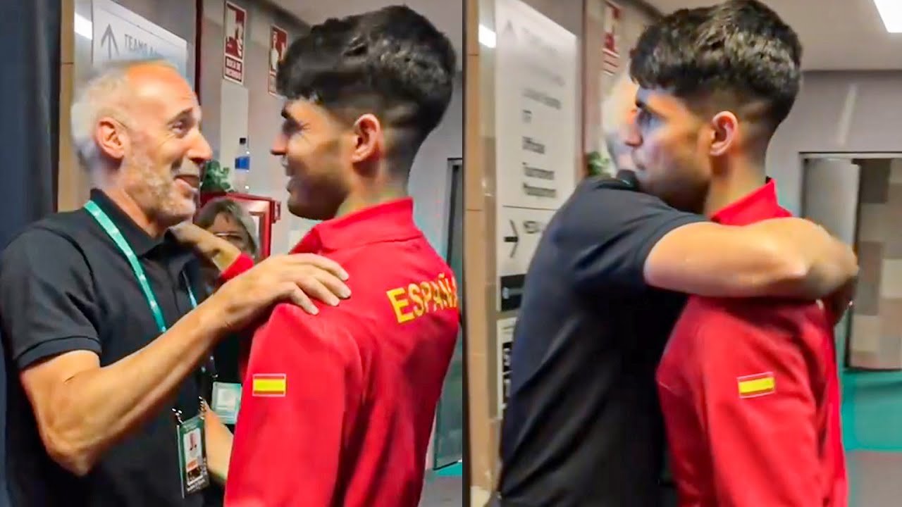 Alcaraz's Reaction When Alex Corretja Came to Surprise Him after the Match Spain Australia Davis Cup