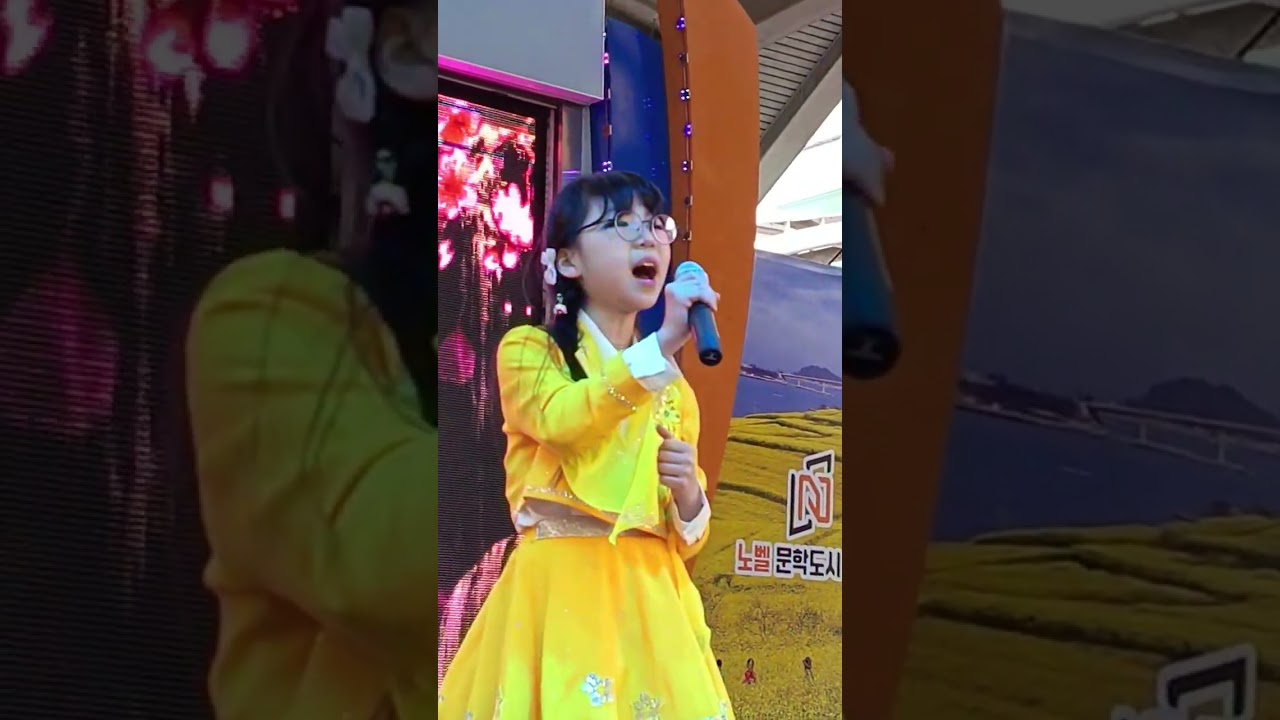 ​Cold air, hot rhythms! ❄️ Heartbeat of the market at the Jangheung Saturday performances.🌊