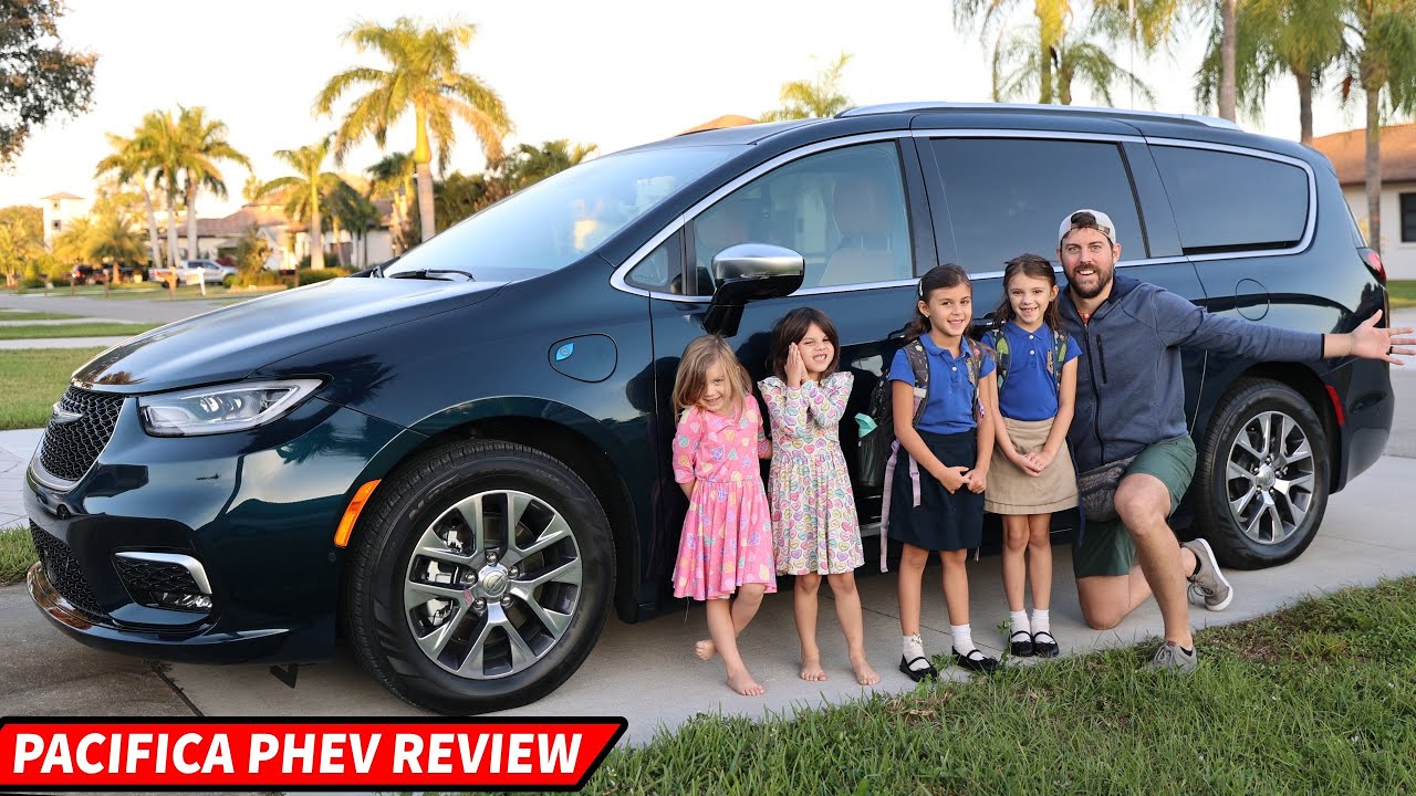 The ULTIMATE Family Minivan? // 2023 Chrysler Pacifica Plug-in Hybrid Review
