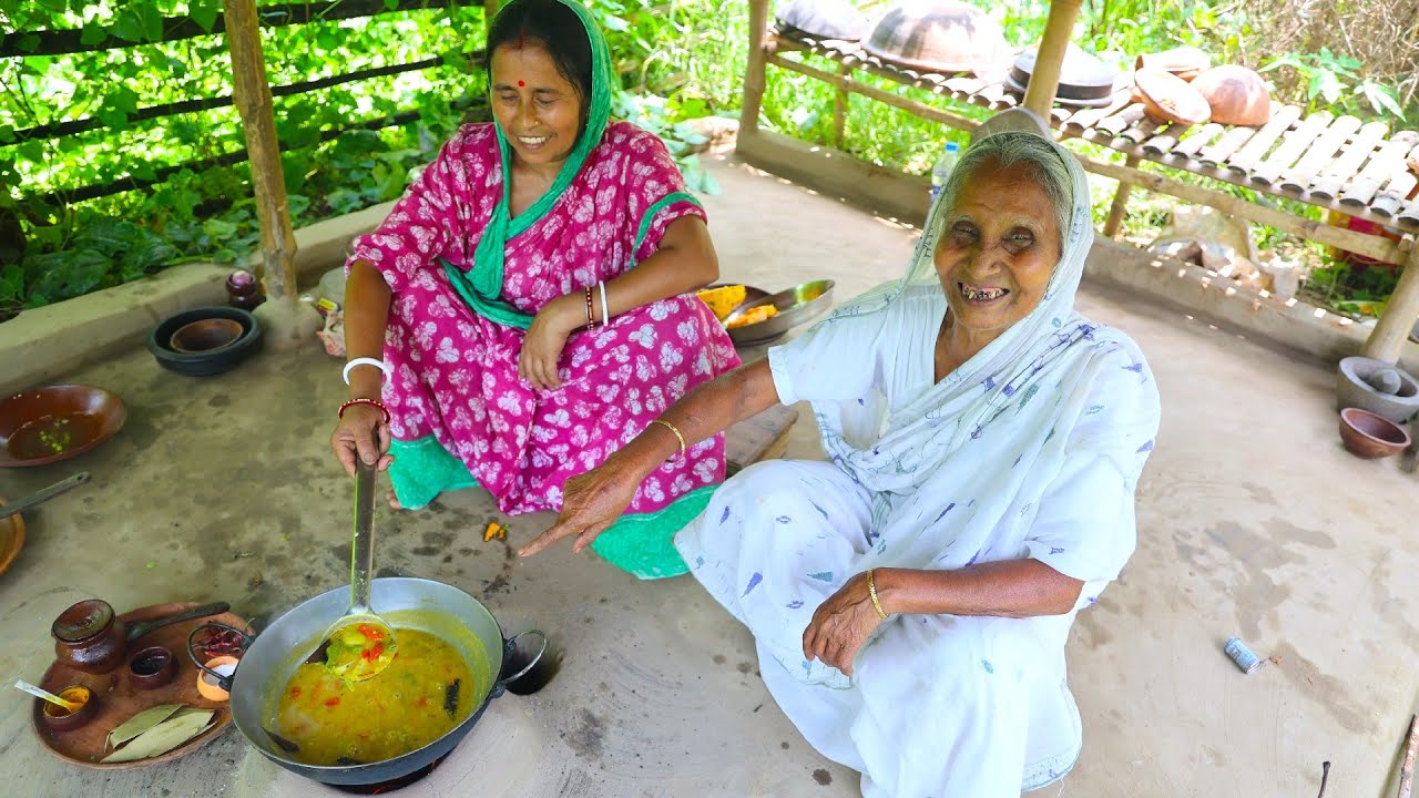 এ কেমন ডাল খাওয়ালো ঠাকুমা | Village famous Spicy Daal recipe | villfood