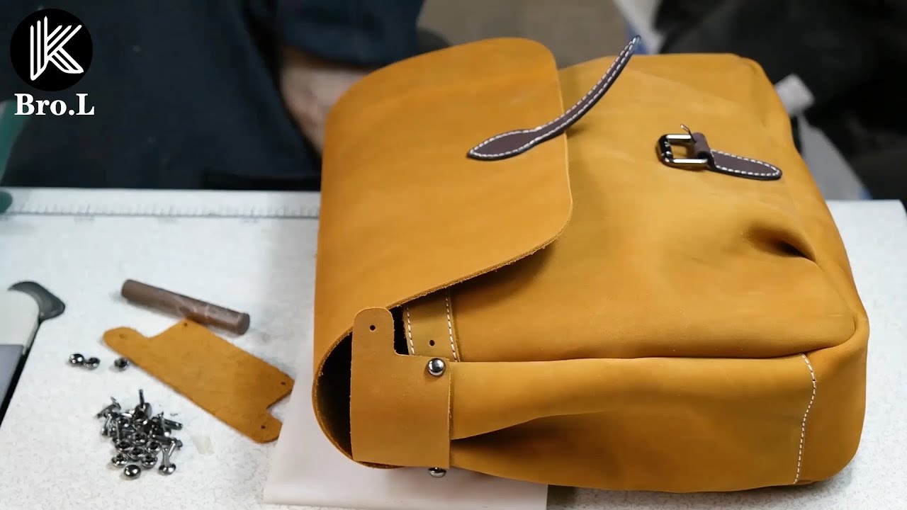 Making a Postman's Bag[How to make vegetable tanned leather postman bag]