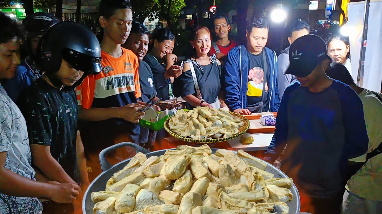 BAYAR 5000 BISA MAKAN SEPUASNYA!! SAMPEK RUSUH TAK TERKENDALI