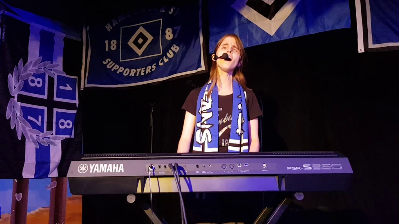 Wir sind schlau, wir sind Fans vom HSV - Livecover im Drafthouse Hamburg bei Elvis & Pape