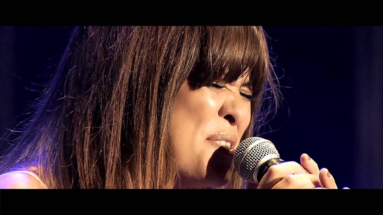 Vanesa Martín - Polvo de mariposas (Directo)