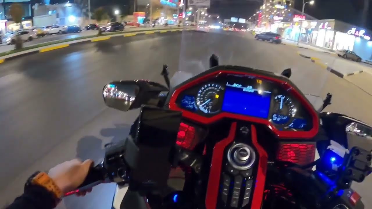 اماراتي في البصرة