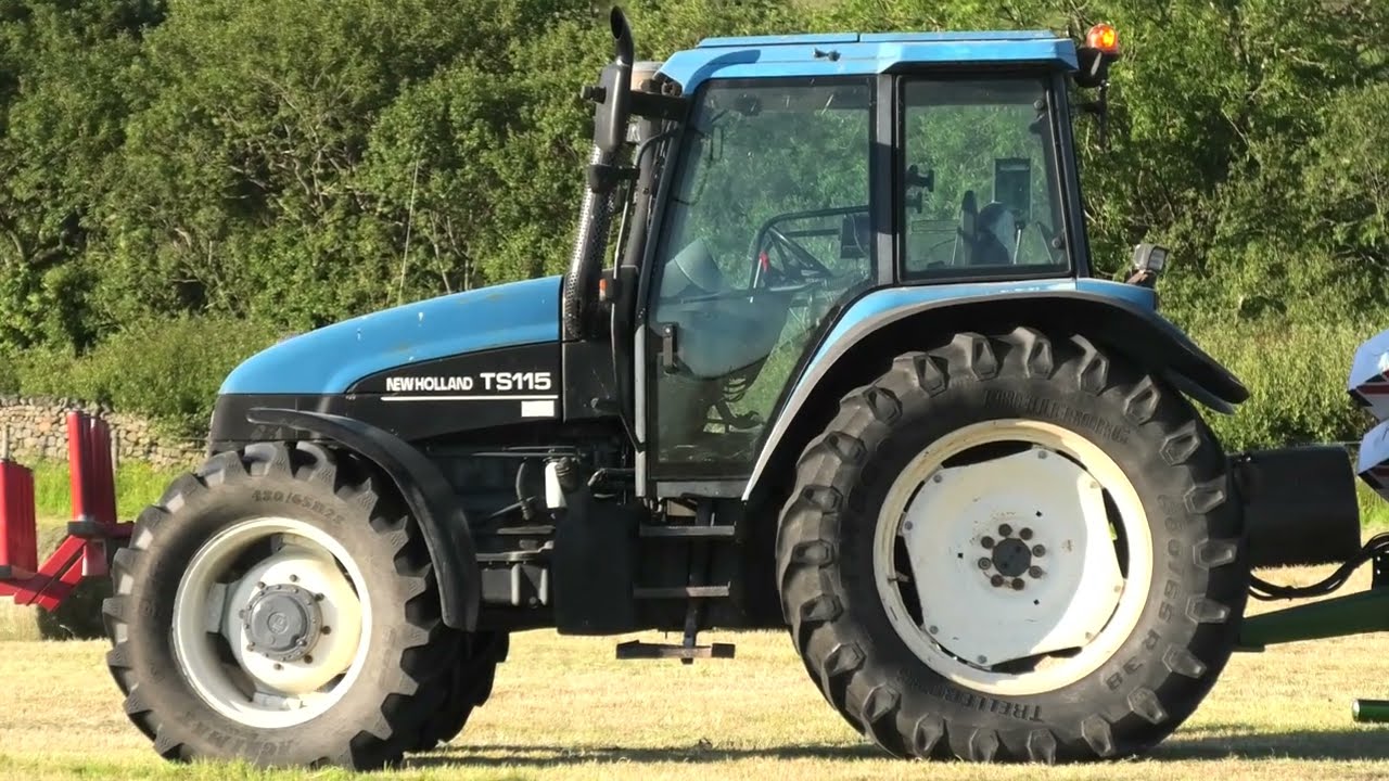 New Holland T.S 115 Big Bale Wrapping June 2022